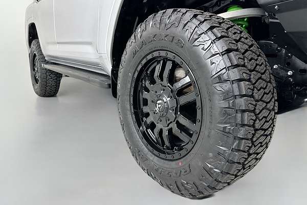 2022 Toyota Landcruiser LC300 VX (4x4) FJA300R