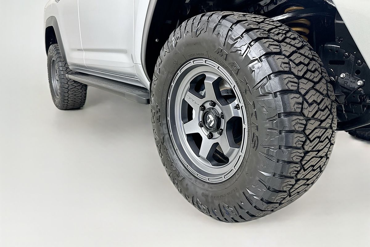 2022 Toyota LANDCRUISER LC300 VX (4x4) FJA300R