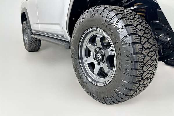 2022 Toyota LANDCRUISER LC300 VX (4x4) FJA300R