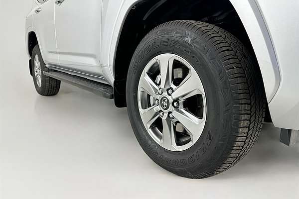 2024 Toyota Landcruiser LC300 SAHARA (4x4) FJA300R