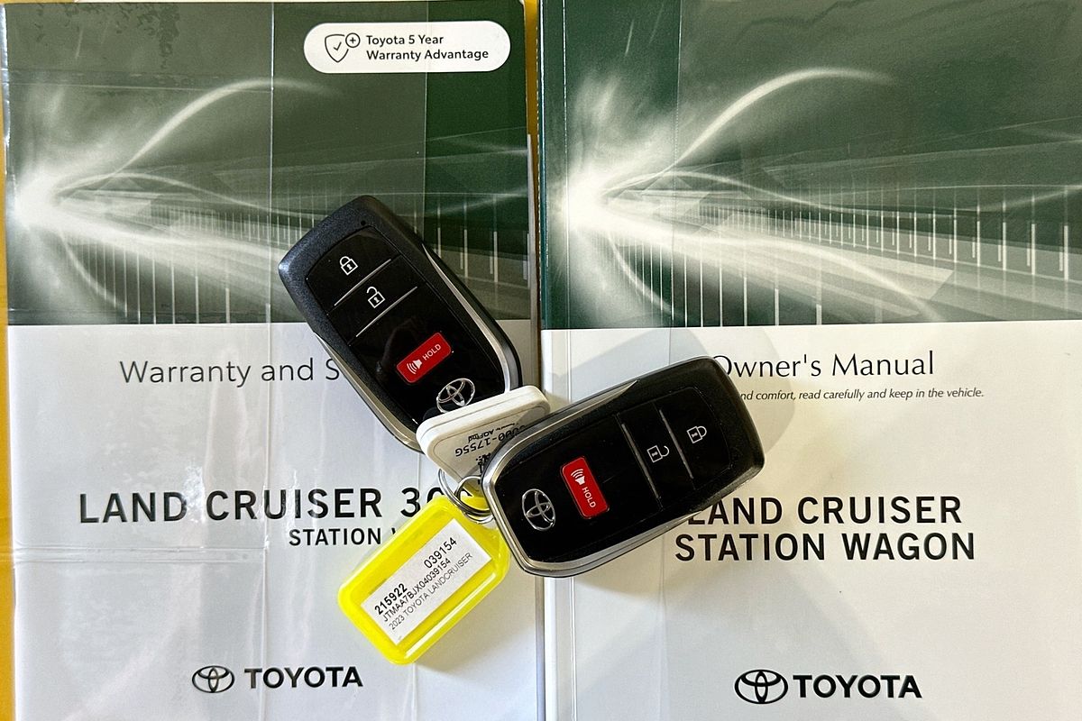 2023 Toyota LANDCRUISER LC300 VX (4x4) FJA300R