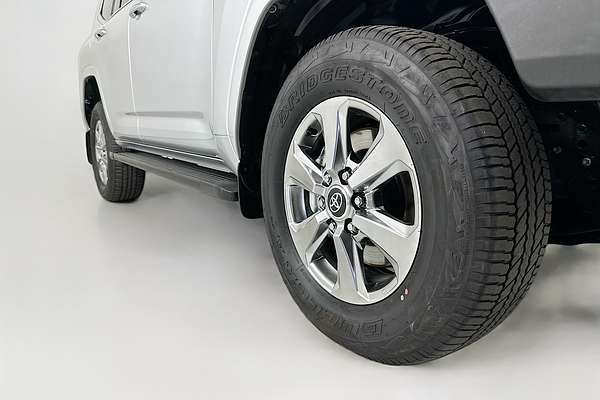 2024 Toyota LANDCRUISER LC300 SAHARA (4x4) FJA300R