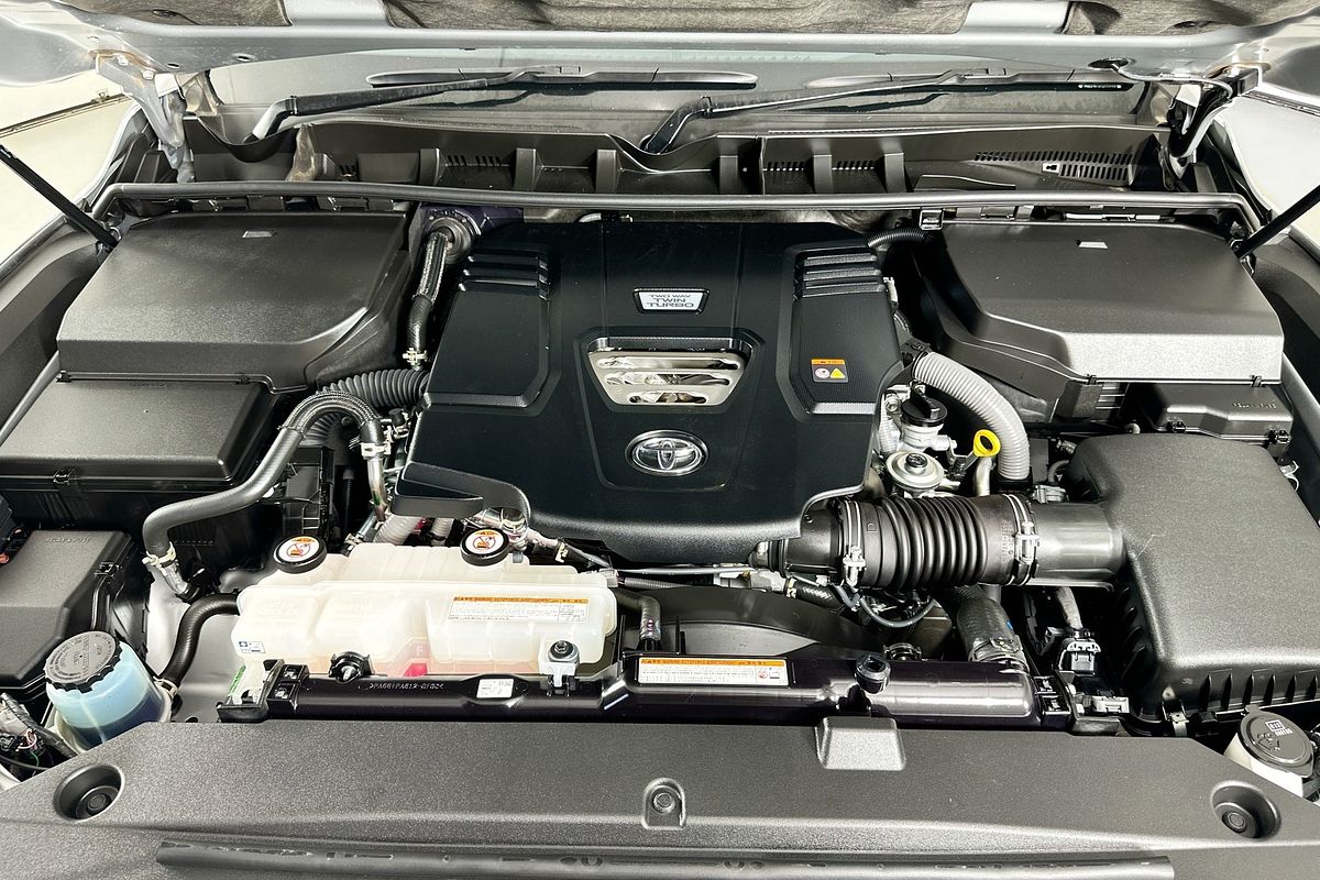 2024 Toyota LANDCRUISER LC300 SAHARA (4x4) FJA300R