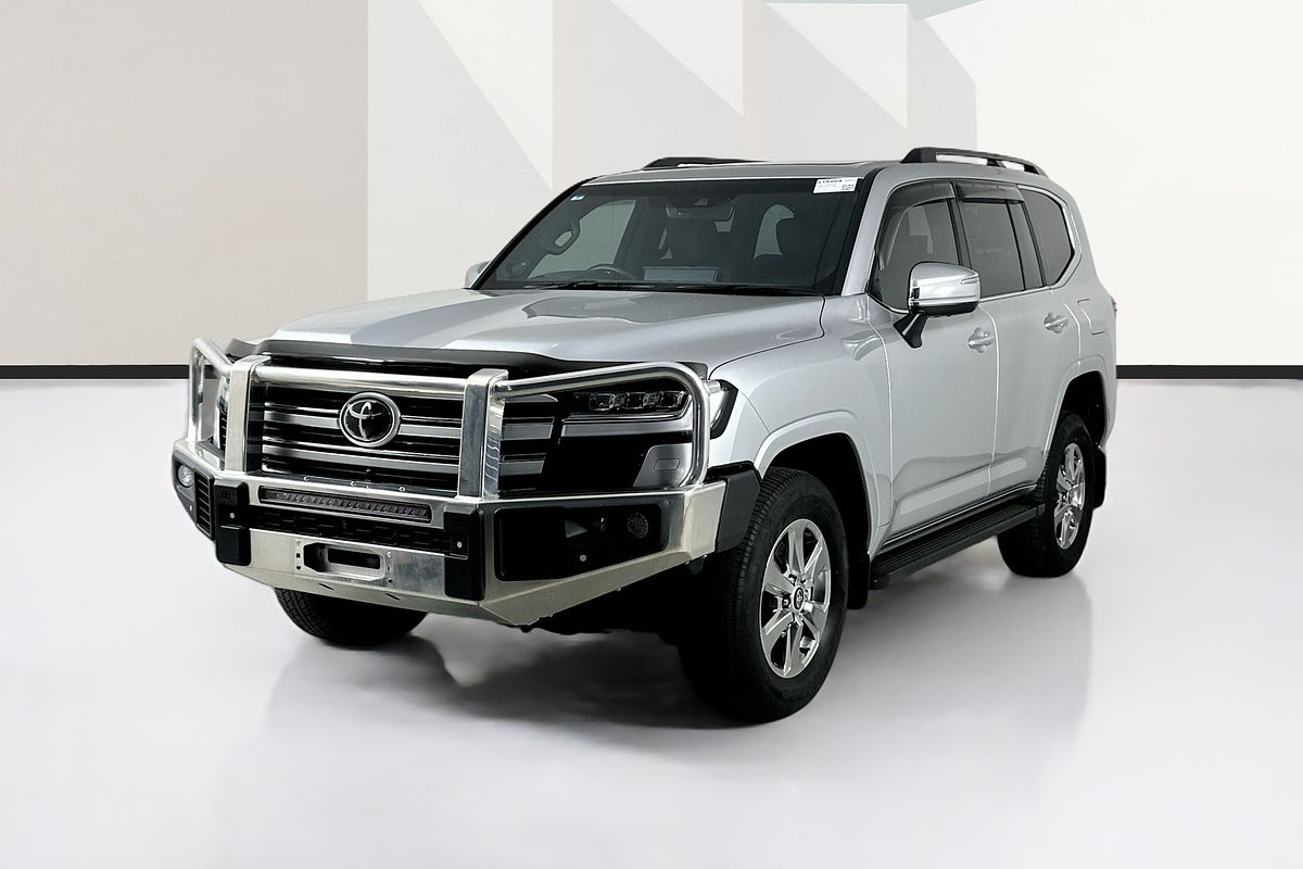 2024 Toyota LANDCRUISER LC300 SAHARA (4x4) FJA300R