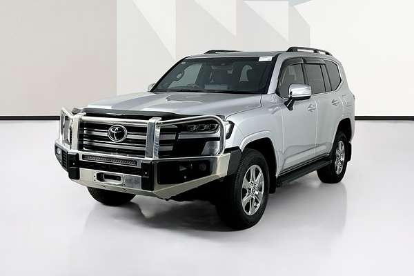 2024 Toyota LANDCRUISER LC300 SAHARA (4x4) FJA300R