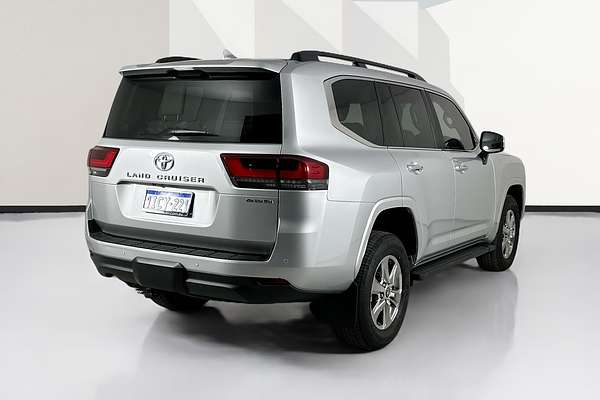 2024 Toyota Landcruiser LC300 SAHARA (4x4) FJA300R