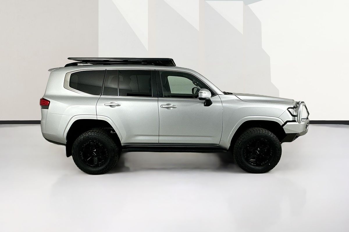 2023 Toyota LANDCRUISER LC300 VX (4x4) FJA300R