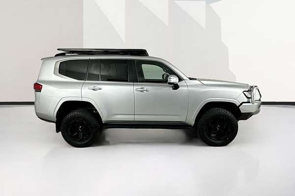 2023 Toyota LANDCRUISER LC300 VX (4x4) FJA300R