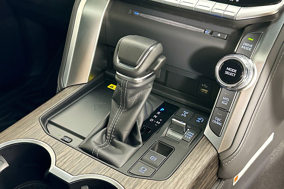2024 Toyota Landcruiser LC300 VX (4x4) FJA300R
