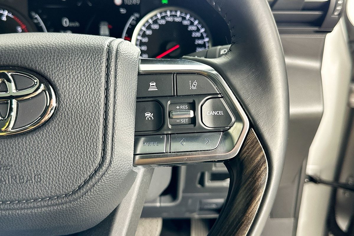 2024 Toyota Landcruiser LC300 VX (4x4) FJA300R