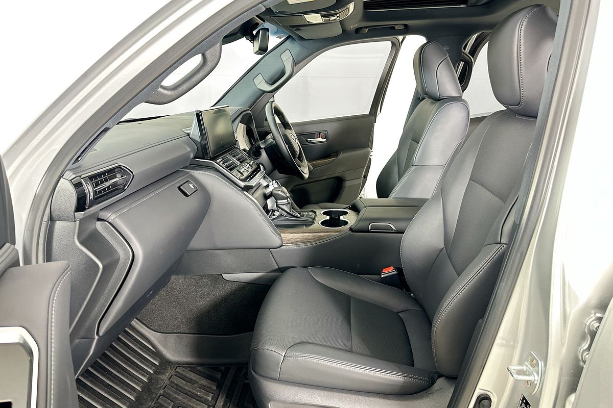 2024 Toyota Landcruiser LC300 VX (4x4) FJA300R