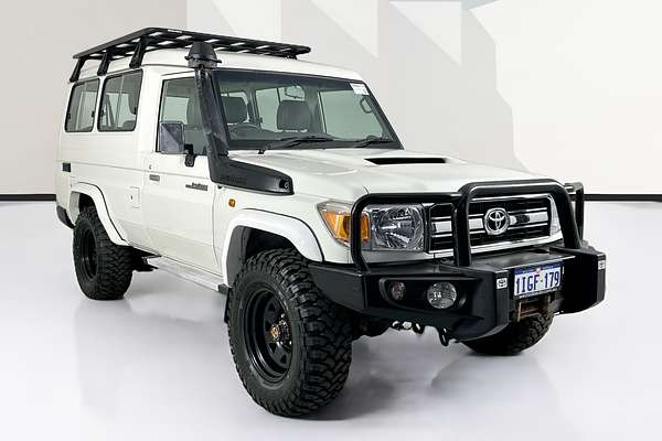 2016 Toyota Landcruiser GXL Troopcarrier VDJ78R