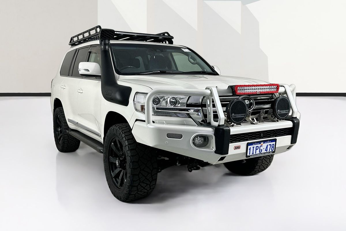 2016 Toyota LANDCRUISER Sahara VDJ200R