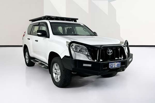 2017 Toyota LANDCRUISER GX GDJ150R