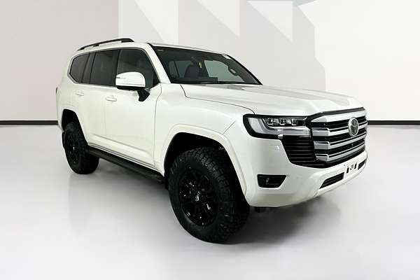 2024 Toyota LANDCRUISER VX FJA300R