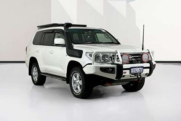 2011 Toyota LANDCRUISER SAHARA (4x4) VDJ200R 09 UPGRADE