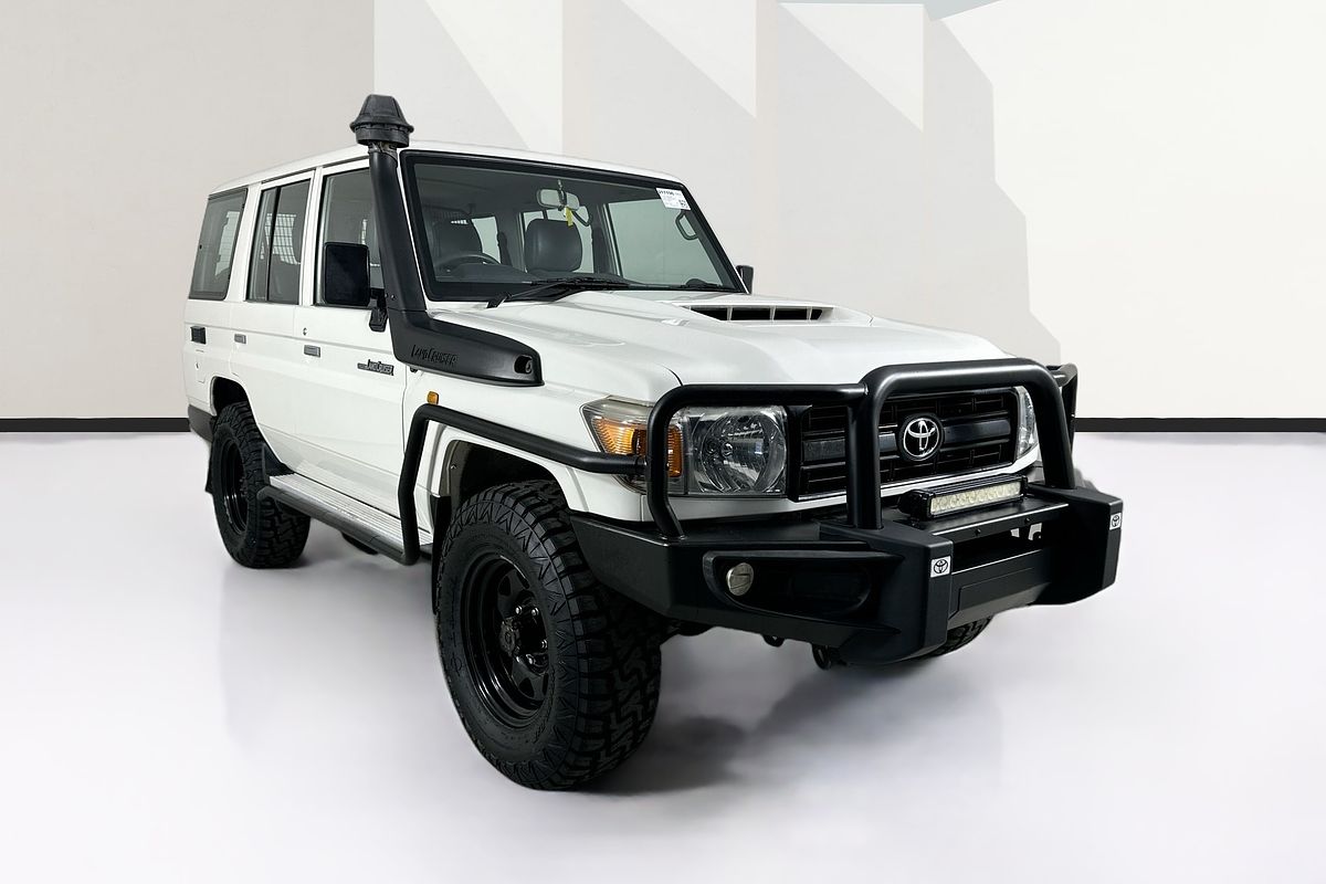 2017 Toyota LANDCRUISER WORKMATE (4x4) VDJ76R MY18