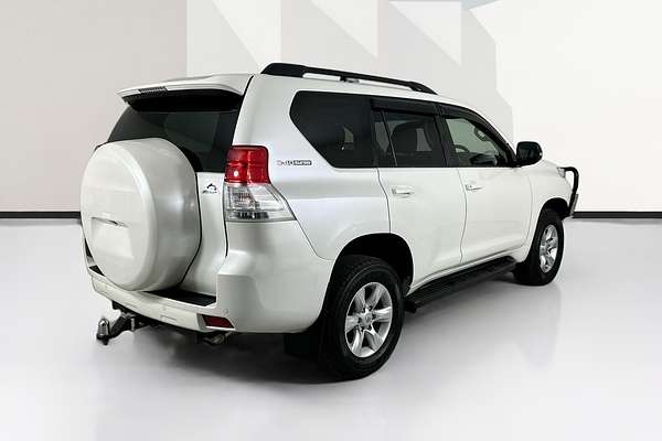 2013 Toyota LANDCRUISER PRADO ALTITUDE (4x4) KDJ150R 11 UPGRADE