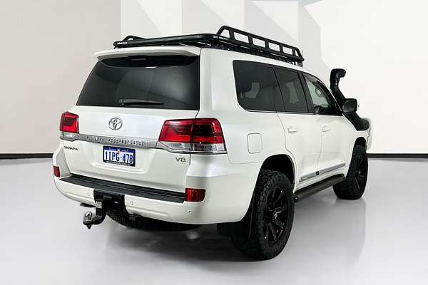 2016 Toyota LANDCRUISER Sahara VDJ200R