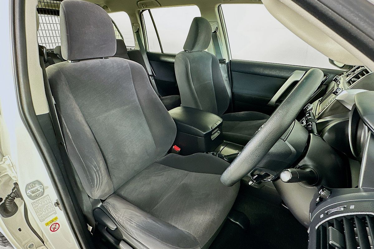 2017 Toyota LANDCRUISER GX GDJ150R