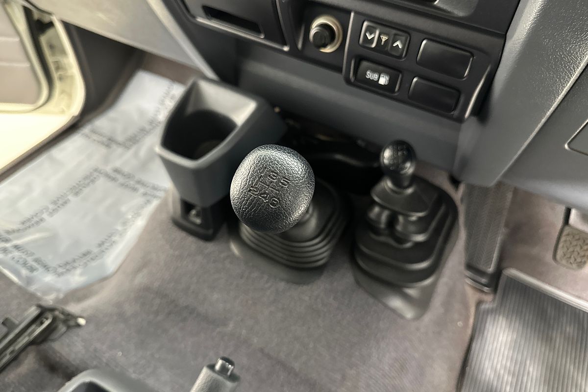 2016 Toyota LANDCRUISER GXL (4x4) VDJ78R MY12 UPDATE