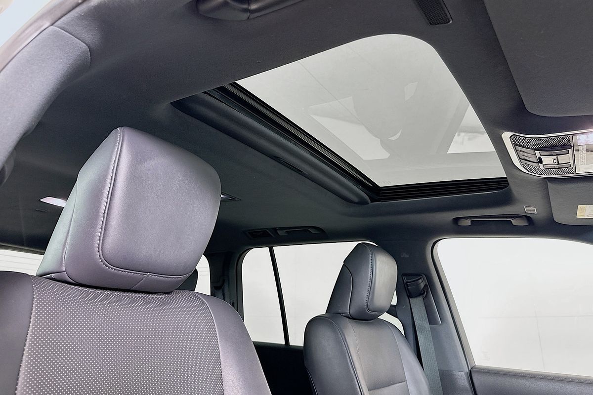 2022 Toyota LANDCRUISER LC300 VX (4x4) FJA300R