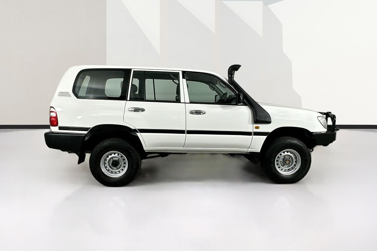 2003 Toyota LANDCRUISER (4x4) HZJ105R