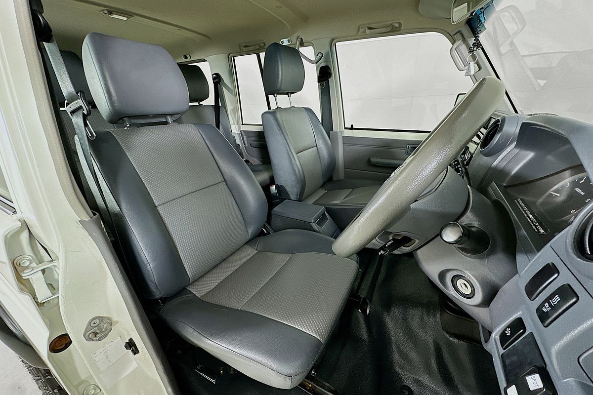 2017 Toyota LANDCRUISER WORKMATE (4x4) VDJ76R MY18