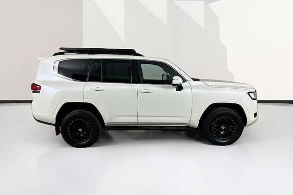 2022 Toyota Landcruiser VX FJA300R