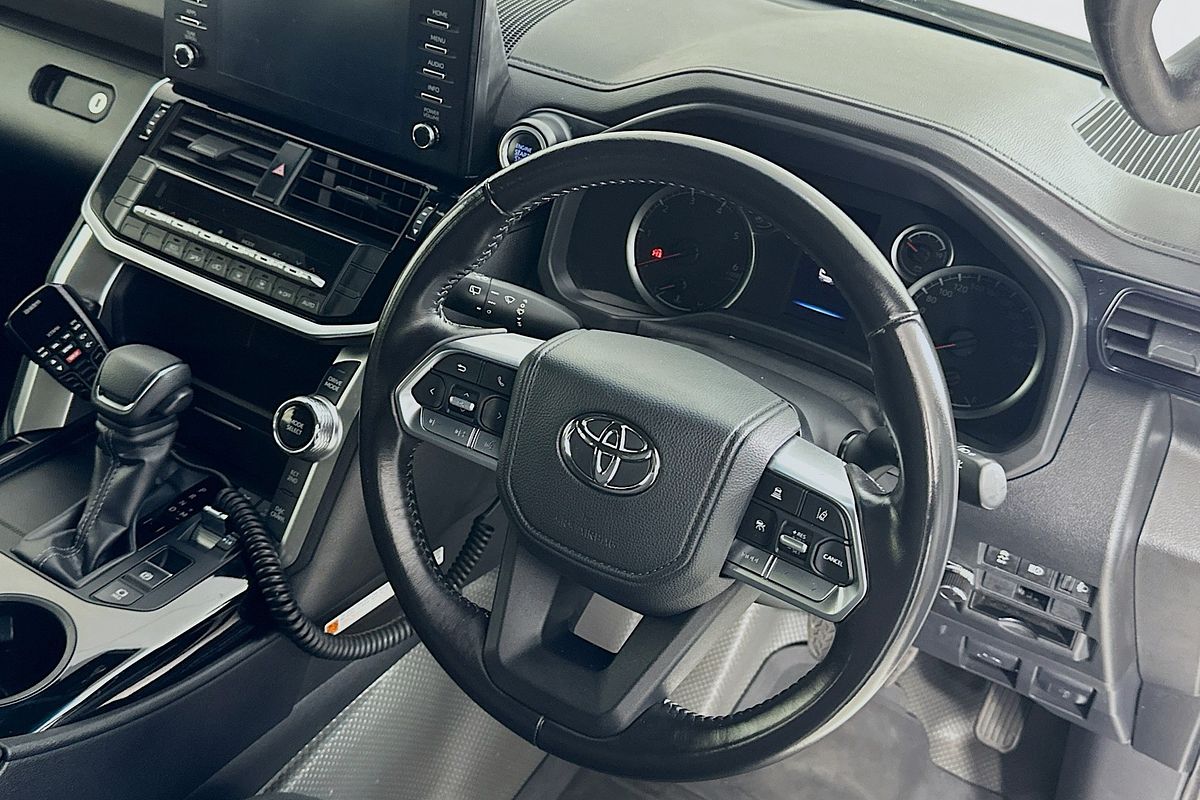 2023 Toyota Landcruiser GX FJA300R