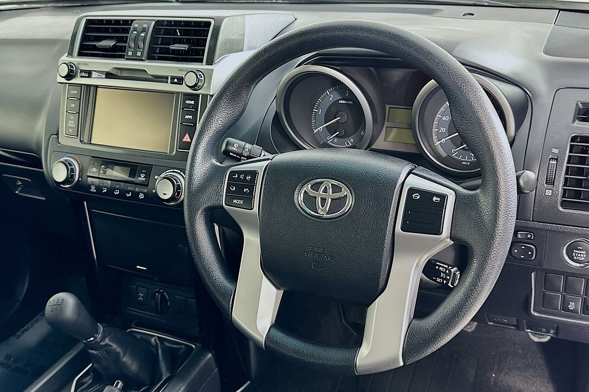 2017 Toyota LANDCRUISER GX GDJ150R