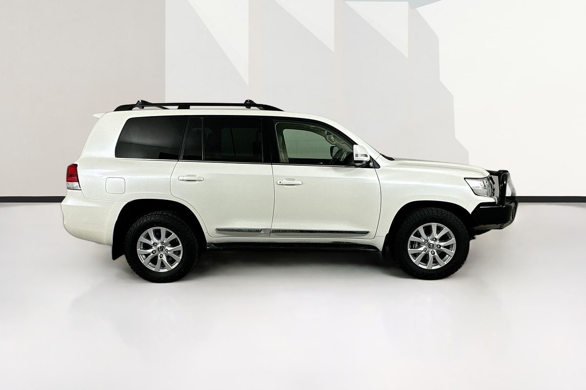 2018 Toyota LANDCRUISER SAHARA (4x4) VDJ200R MY16