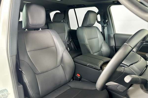 2024 Toyota Landcruiser LC300 VX (4x4) FJA300R