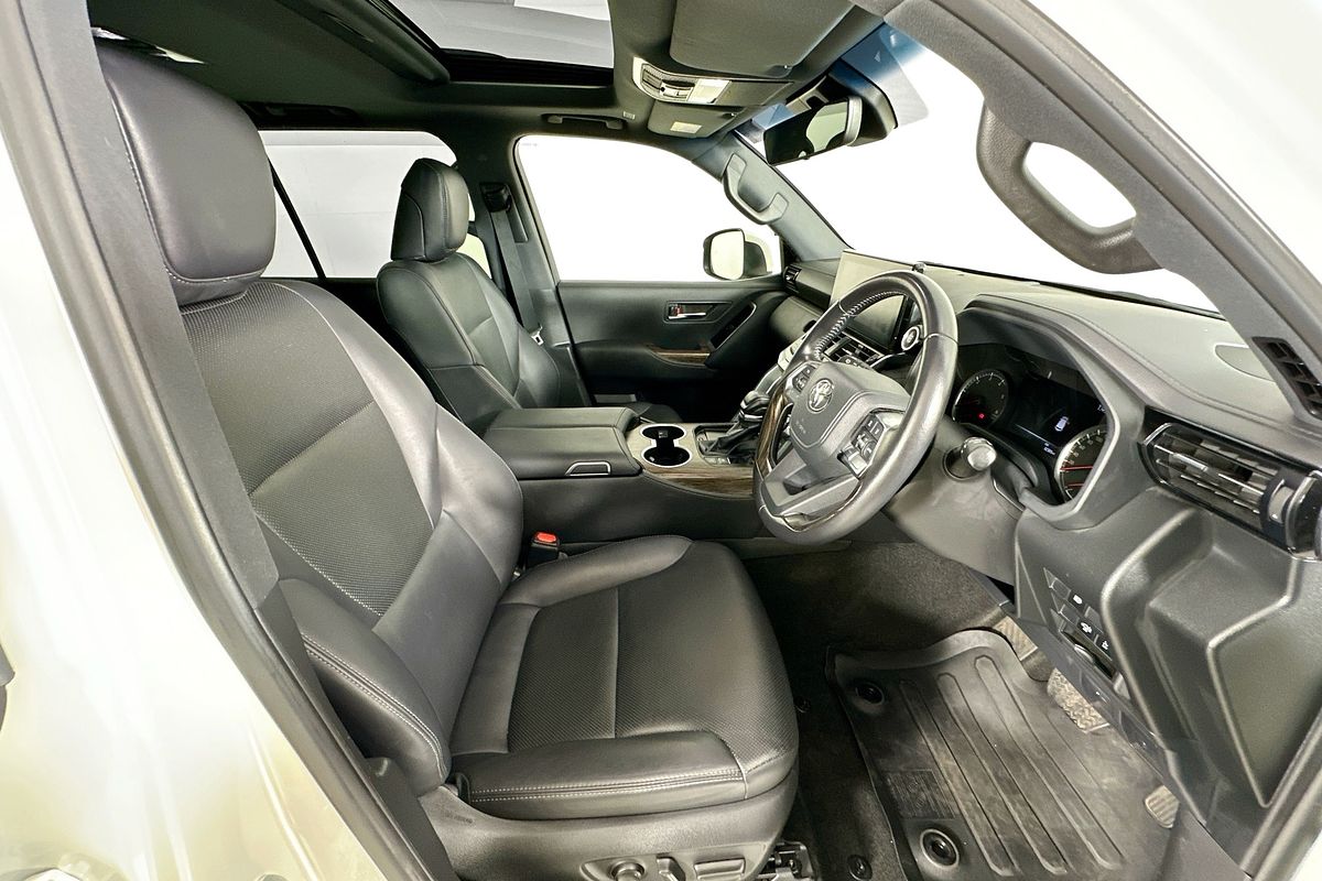 2023 Toyota Landcruiser LC300 VX (4x4) FJA300R