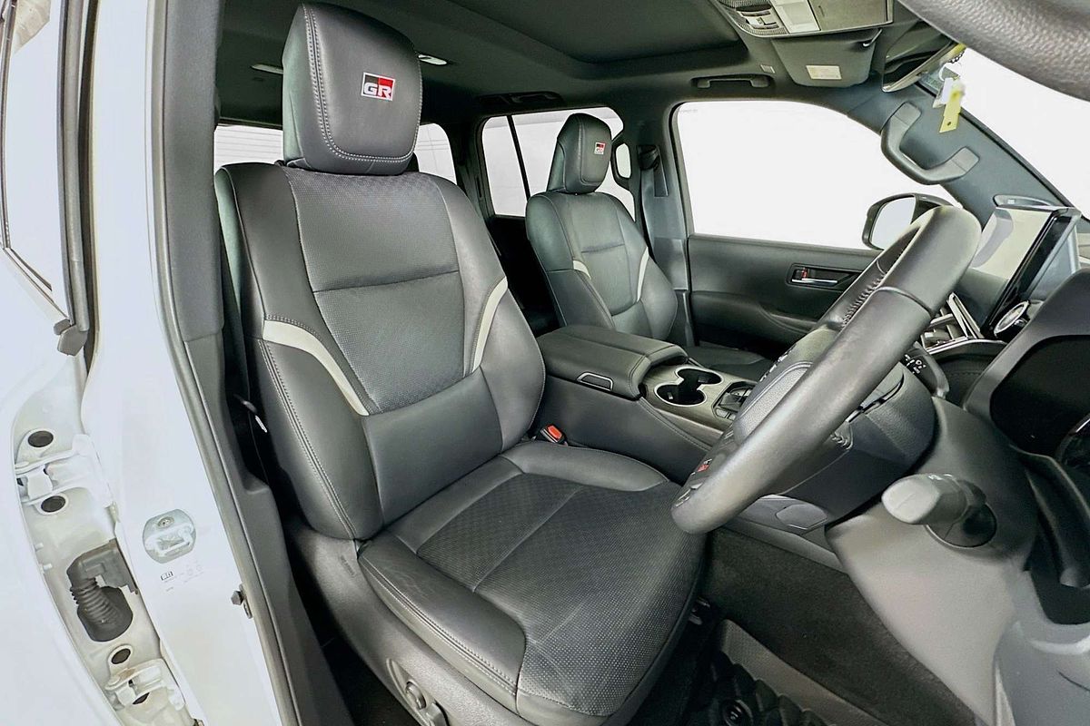 2024 Toyota Landcruiser LC300 GR-S (4x4) FJA300R