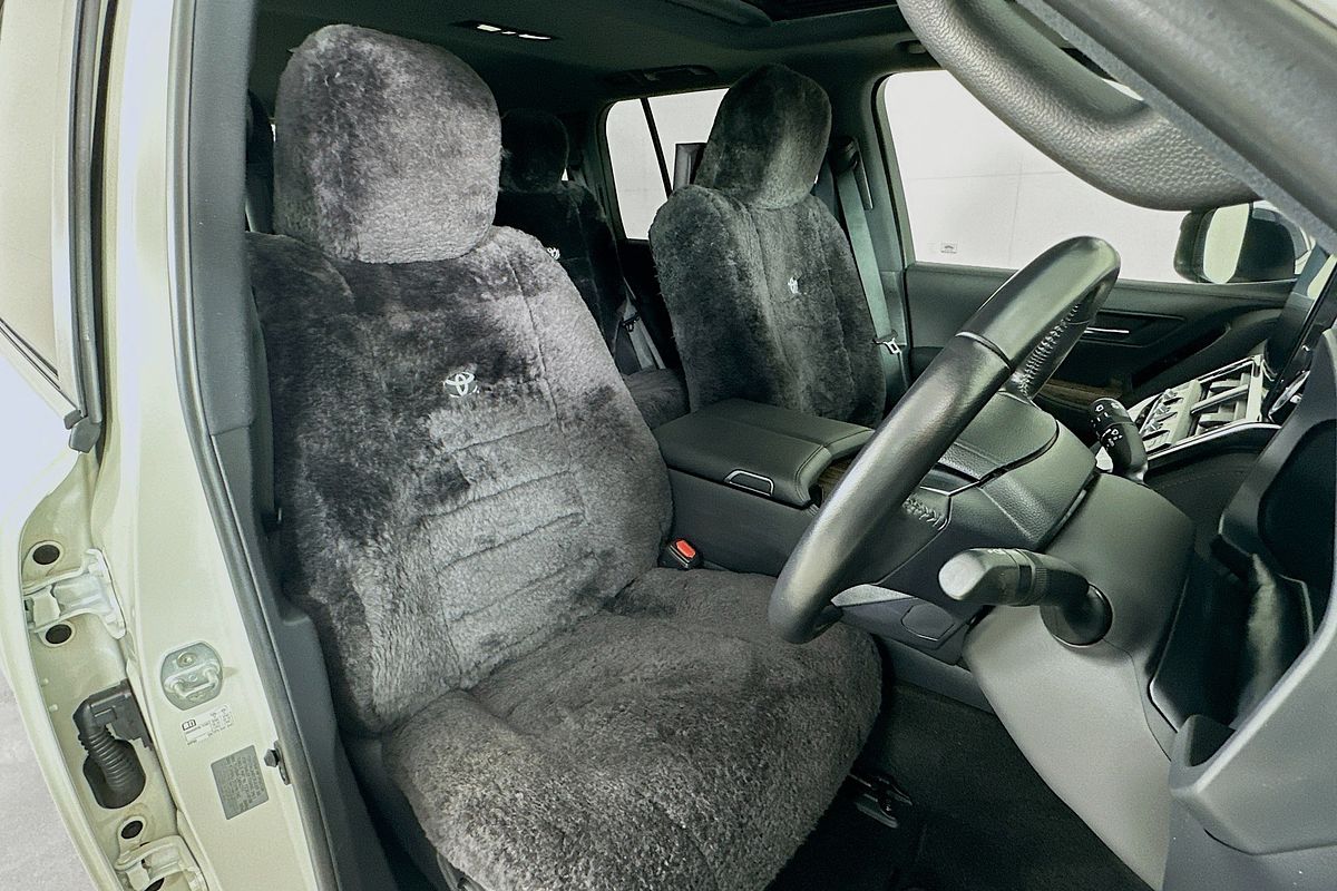2022 Toyota LANDCRUISER LC300 SAHARA (4x4) FJA300R