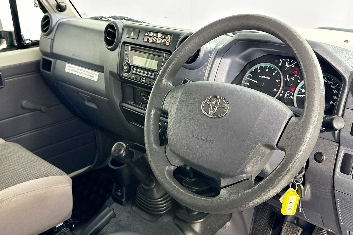 2016 Toyota Landcruiser WORKMATE (4x4) 3 SEAT VDJ78R MY12 UPDATE