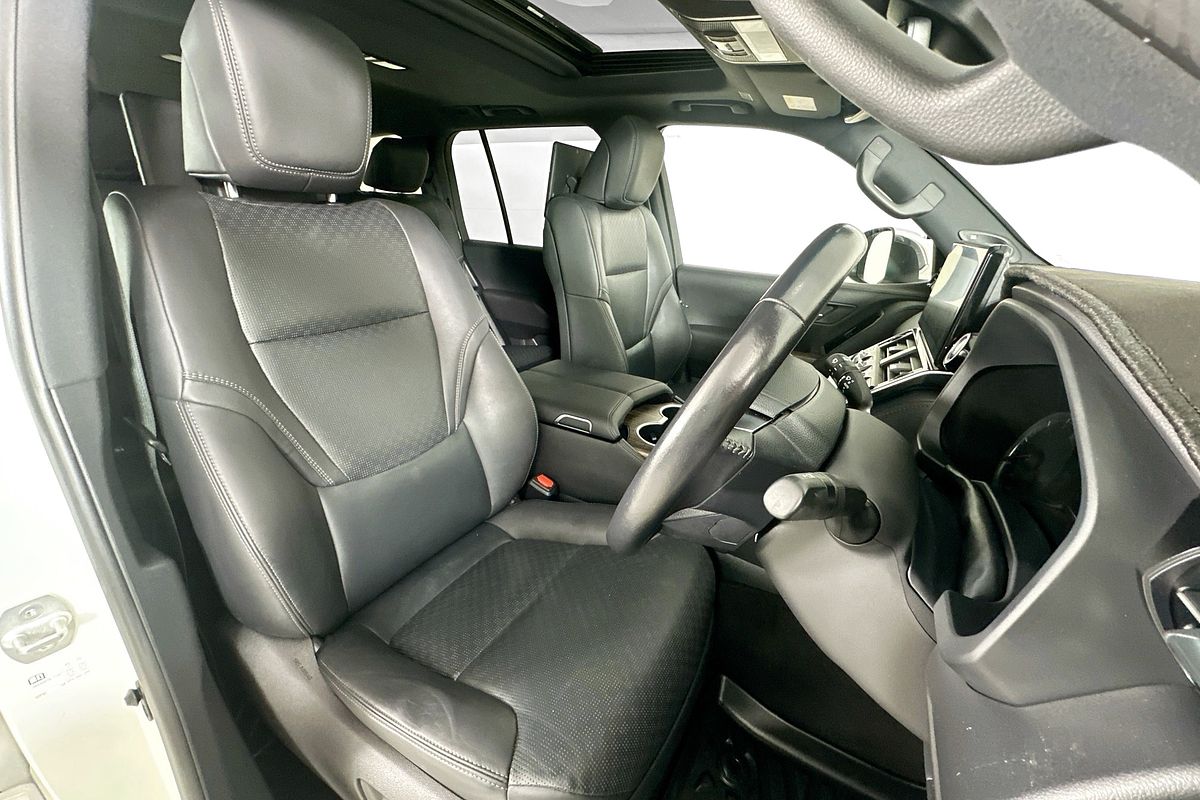 2022 Toyota LANDCRUISER LC300 SAHARA (4x4) FJA300R