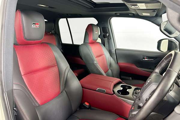2023 Toyota LANDCRUISER LC300 GR-S (4x4) FJA300R