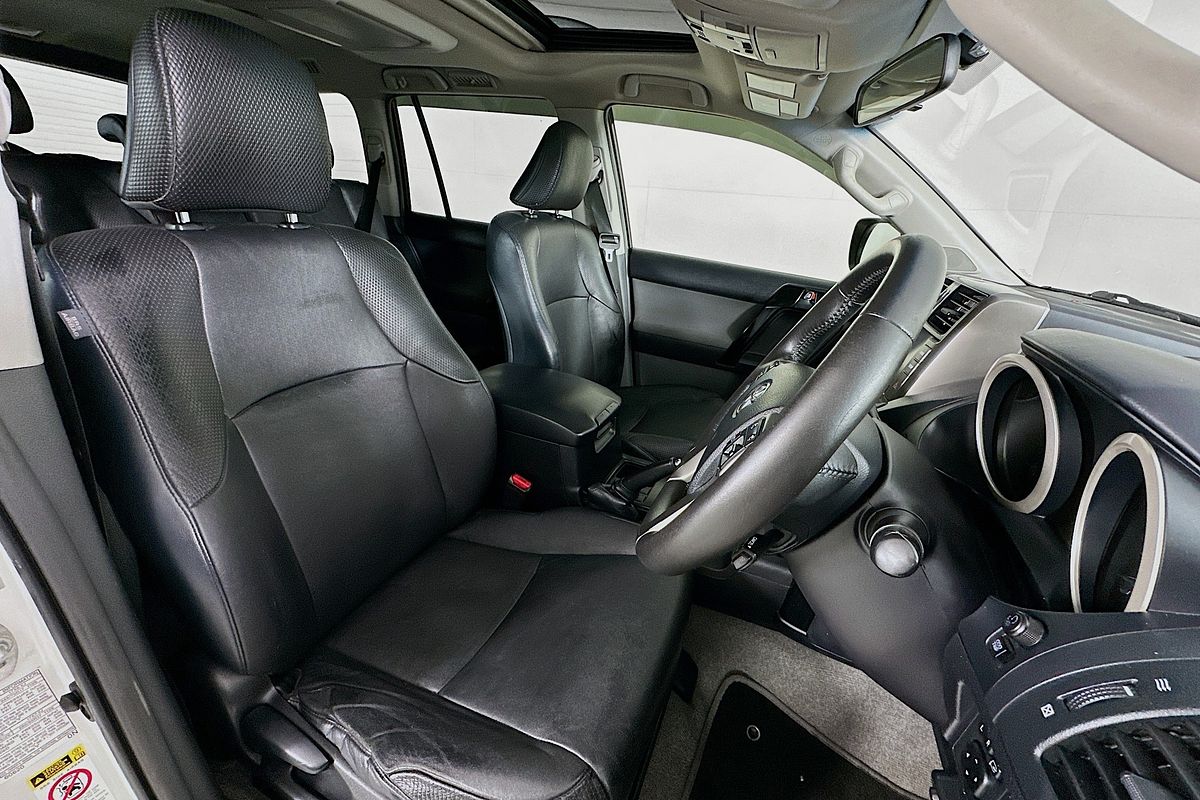 2013 Toyota LANDCRUISER PRADO ALTITUDE (4x4) KDJ150R 11 UPGRADE