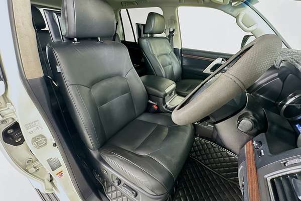 2017 Toyota LANDCRUISER SAHARA (4x4) VDJ200R MY16