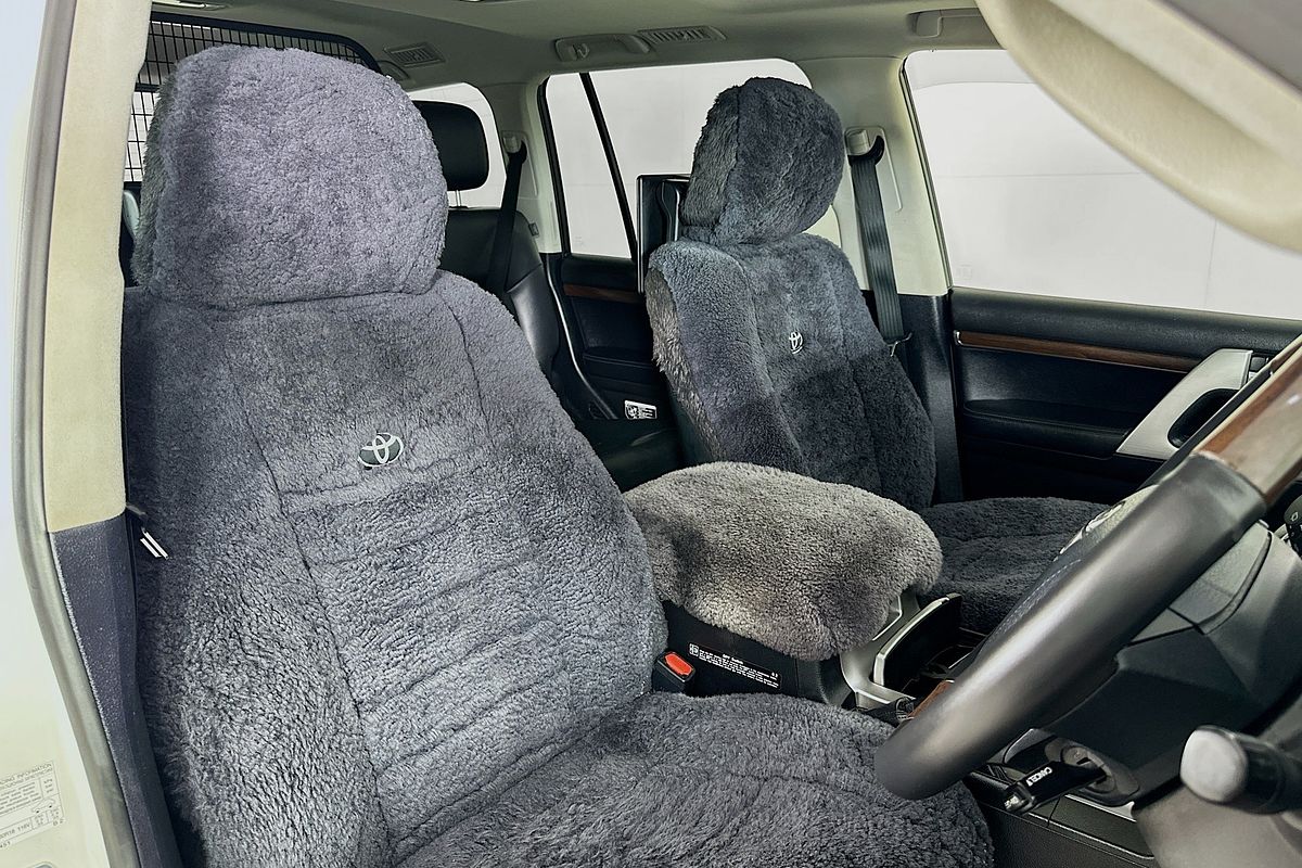 2016 Toyota LANDCRUISER Sahara VDJ200R