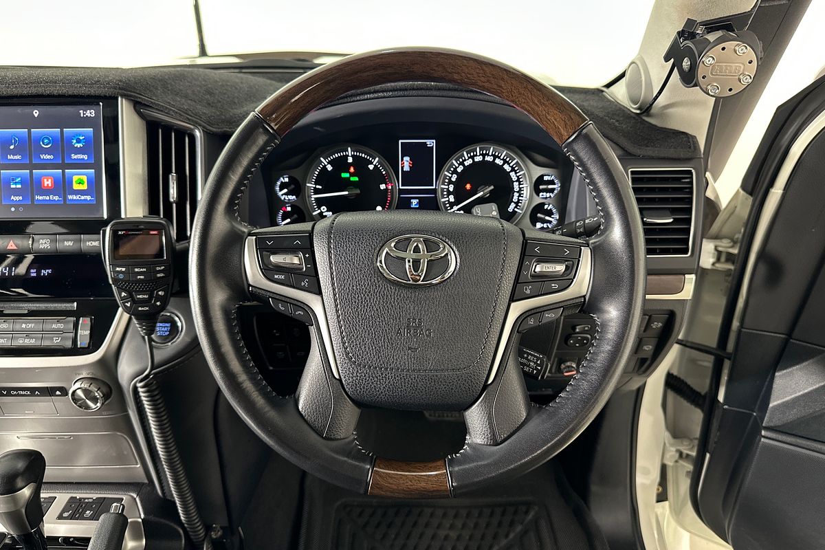 2021 Toyota LANDCRUISER LC200 SAHARA (4x4) VDJ200R
