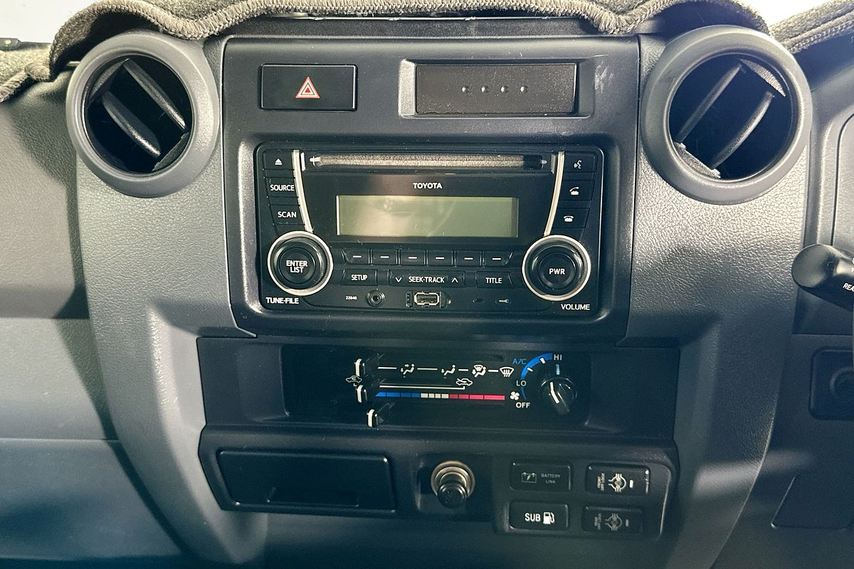 2015 Toyota Landcruiser WORKMATE (4x4) 3 SEAT VDJ78R MY12 UPDATE