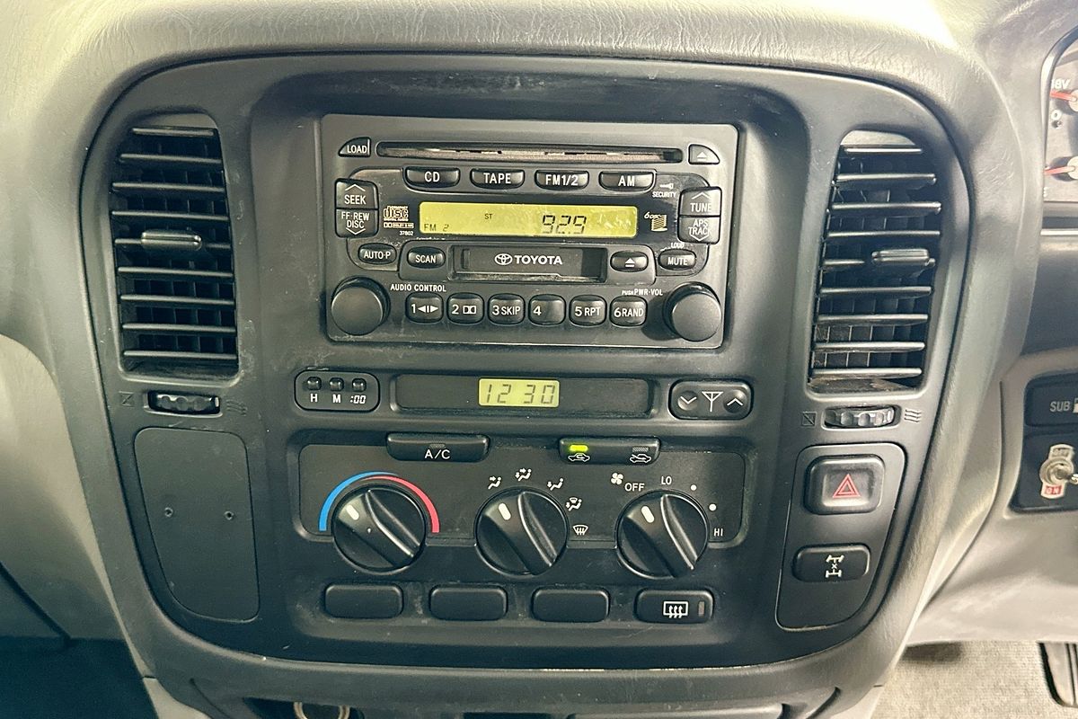 2001 Toyota LANDCRUISER 50th ANNIVERSARY (4x4) FZJ105R