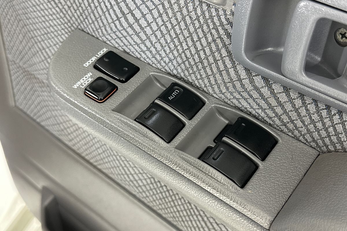 2014 Toyota LANDCRUISER GXL (4x4) VDJ76R MY12 UPDATE