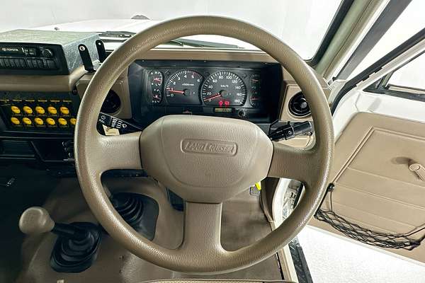 2001 Toyota LANDCRUISER (4x4) HZJ79R 4X4