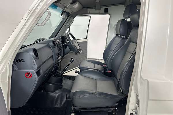 2015 Toyota LANDCRUISER WORKMATE (4x4) 2 SEAT VDJ78R MY12 UPDATE