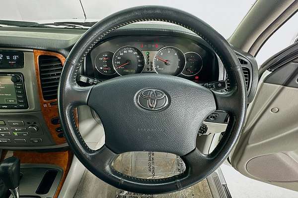 2004 Toyota LANDCRUISER SAHARA (4x4) HDJ100R