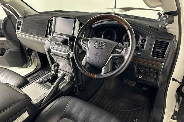 2021 Toyota LANDCRUISER LC200 SAHARA (4x4) VDJ200R